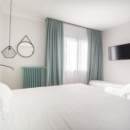 Urban Style Hotel De France วานส์ ภายนอก รูปภาพ