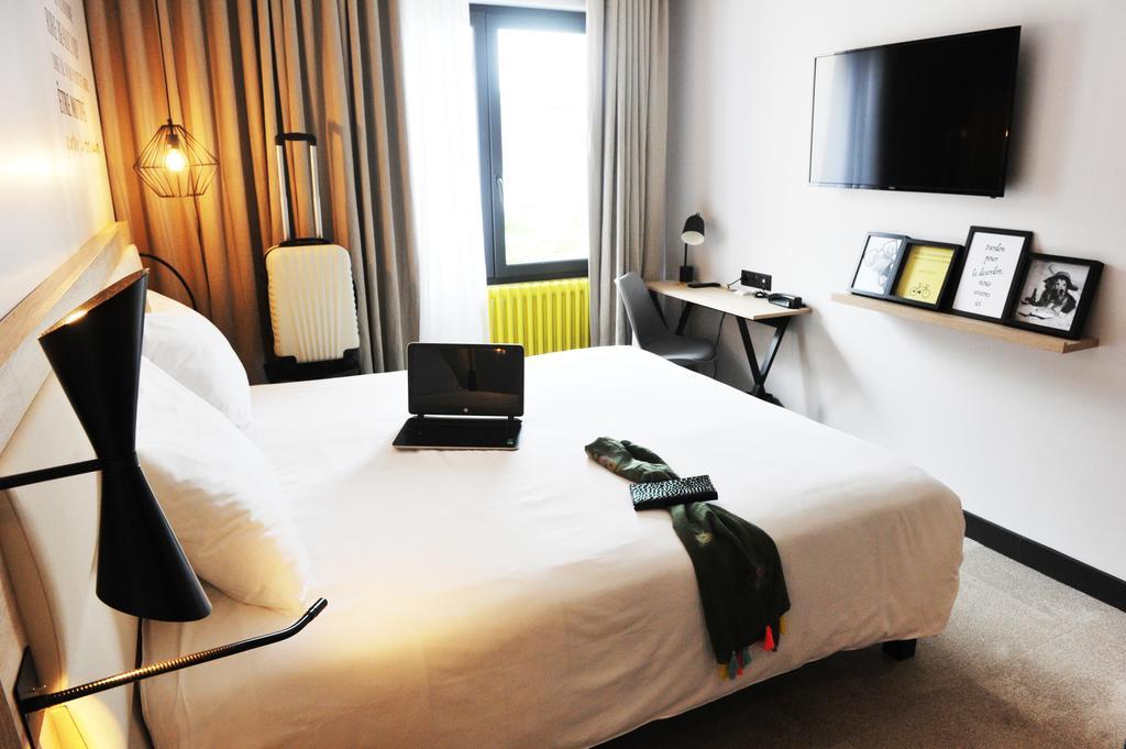 Urban Style Hotel De France วานส์ ภายนอก รูปภาพ