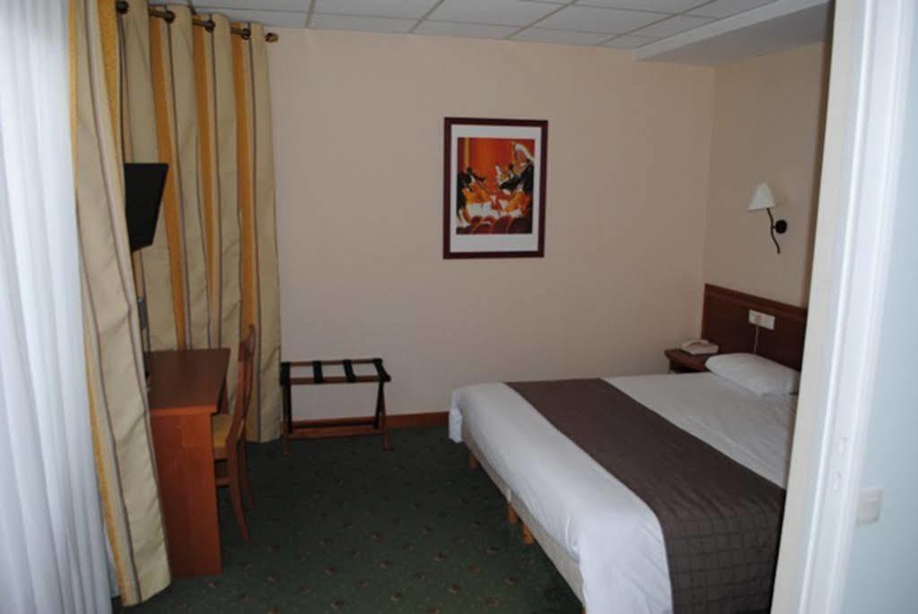 Urban Style Hotel De France วานส์ ภายนอก รูปภาพ